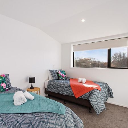 Penthouse Apartment Scenic Views-Spacious 2Br 크라이스트처치 외부 사진